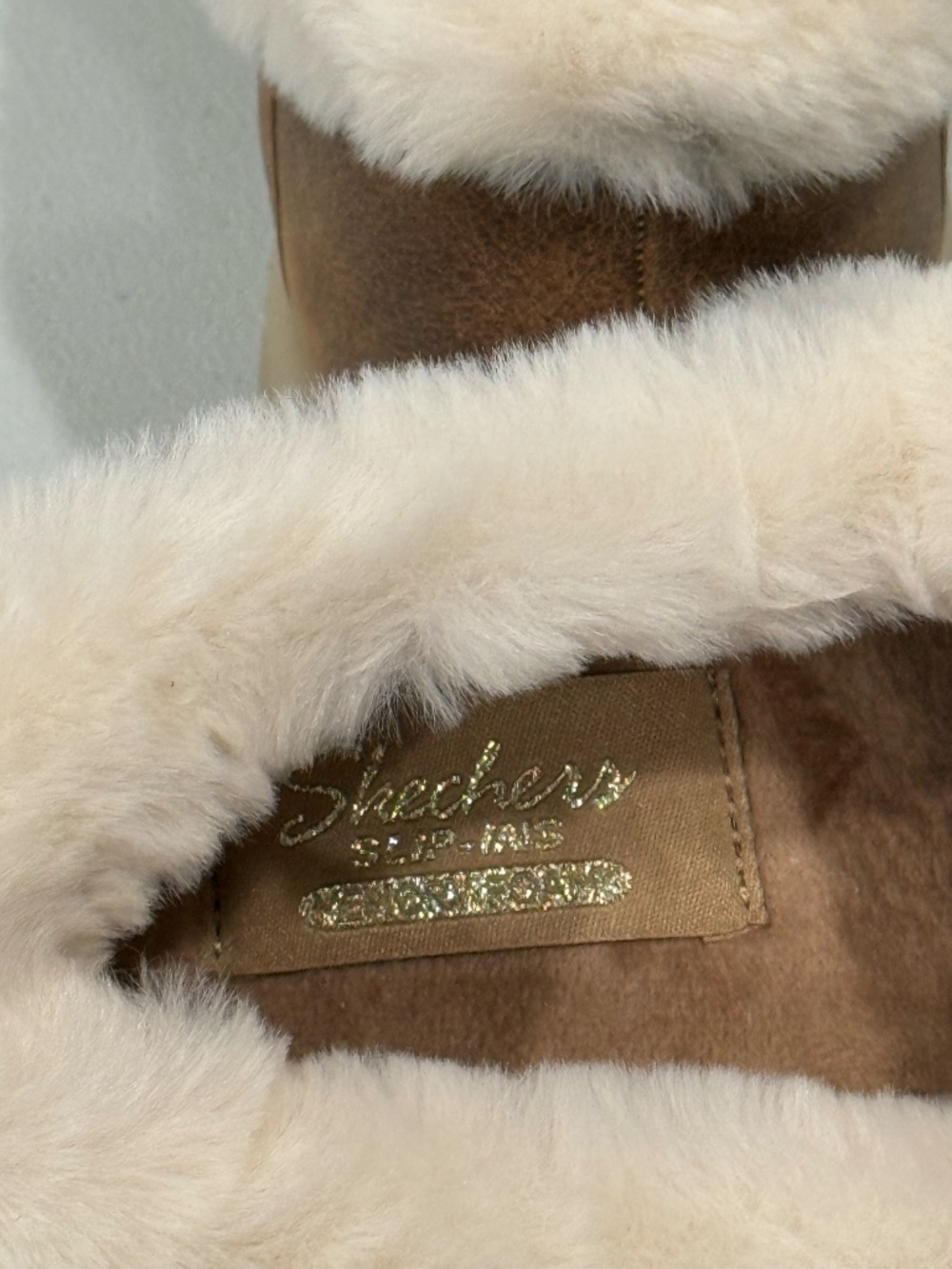 Skechers Slip-ins: Cozy Escape Faux-Fur Slippers | Size 8.5 - Picture 5 of 7